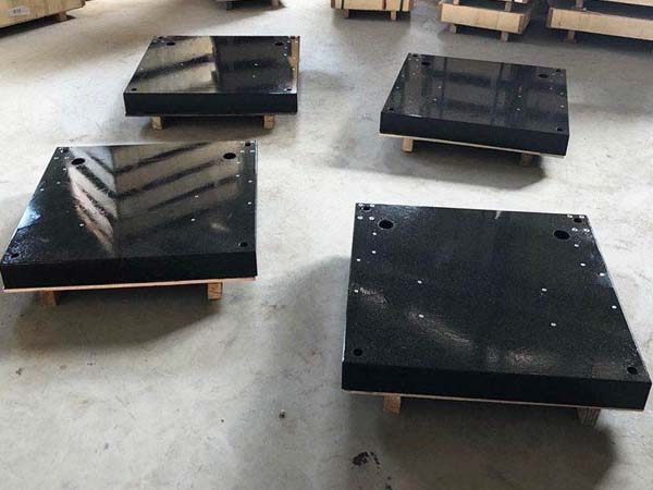 Custom size granite surface plates are precision reference tools tailored to specific dimensional requirements,widely used in metrology,precision machining,and component inspection.Made from high-quality dense granite such as Jinan Qing,Tai
