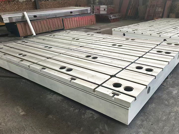T-Slot Platforms,also known as T-Slot Plates,are versatile high-precision planar reference tools widely used in machinery manufacturing,automotive assembly,mold processing,aerospace,and precision inspection industries.Their defining feature